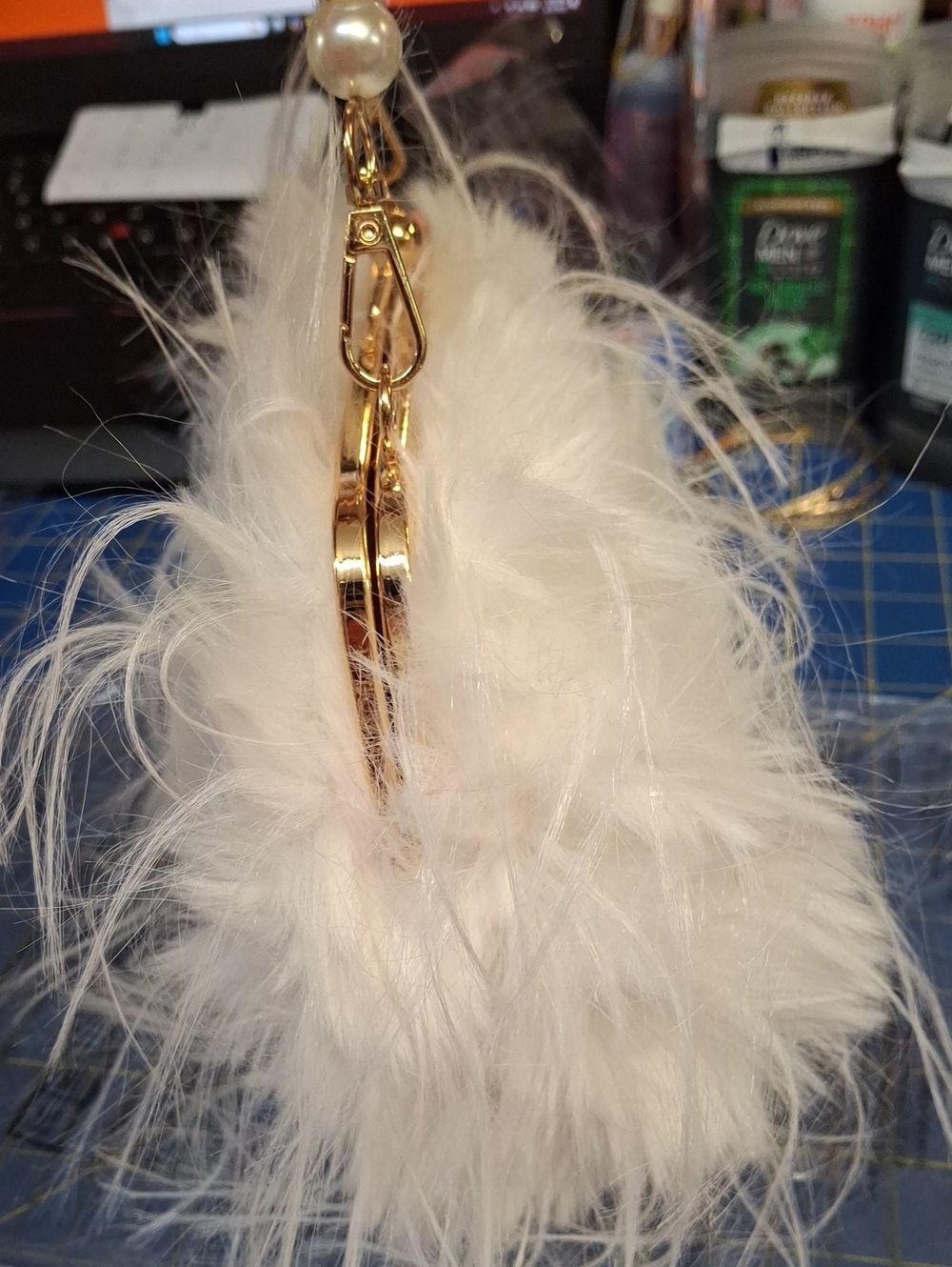 Faux Fur Pearl-Handle Clutch Handbag White Kiss Lock - 6x6x2 New - Picture 6 of 7